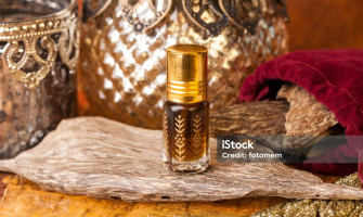 Arabian Oudh Attar: Capturing the Essence of Exotic Luxury Arabian Oudh Attar: Capturing the Essence of Exotic Luxury