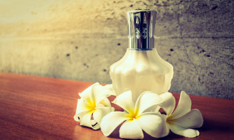 Embracing Elegance: The Allure of White Oudh Perfume Embracing Elegance: The Allure of White Oudh Perfume